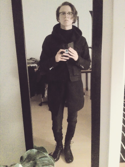 ohmonolith:got new boots and low cut shoes and i just really need autumn to come so i can look cool 