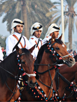 arab-gulf:   للخـيل خيـآلـه و للحـرب فـرسـآنـهflickr.com   Arabian Knights,  Arabian horsemen during National Day celebration in Doha, Qatar.❤️  