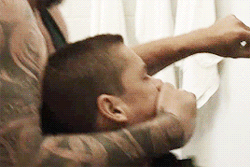 itieyouup:  jemmytee57:  I’ve got a bit like this in my book, Rape In Holding Cell 6…and in How To Rape A Straight Guy…  Love this Brendan Thwaites 