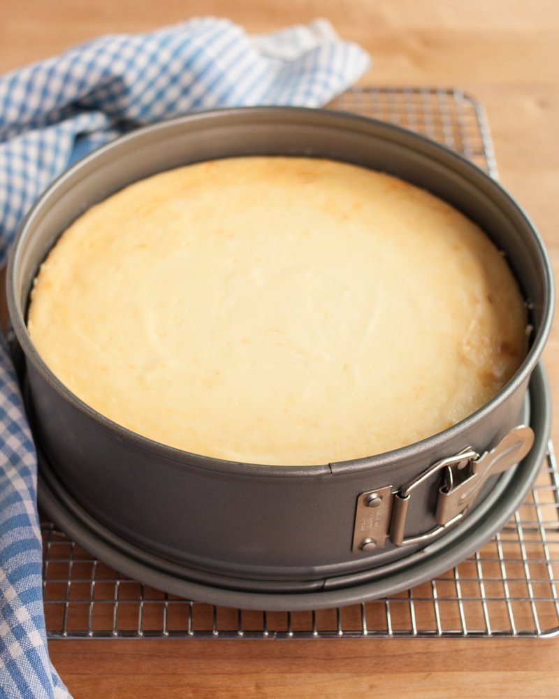 foodffs:  How To Make Perfect Cheesecake  Really nice recipes. Every hour.   