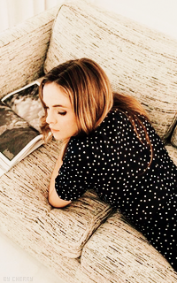 9x Danielle Panabaker, like or reblog if you use.