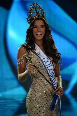 Physiquel:  Paulina Vega, Miss Universe 2014