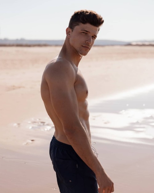 Super handsome @iamfabioteles #davidvelezfotografia #model #testshoot #boy #beach #fit #hunk #men #s