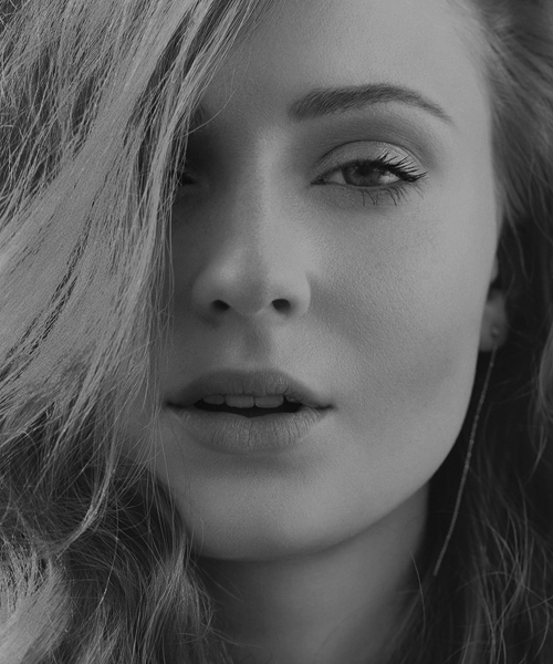 alayne-stone:    Sophie Turner photographed by  D Reljin for GQ magazine 2016  