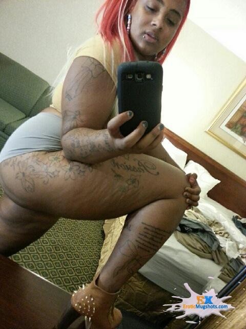 pussynthehood:  😴😎THE HOODS PARADISE!!!👅😎PUSSYNTHEHOOD!DIARY OF A FREAK