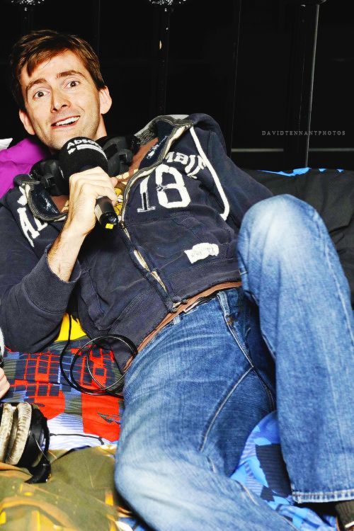 fracturedmind:  tennydr10confidential:  David Tennant sure has a nice *looks down then back up in a daze* sorry, what was I going to say? I got distracted by a certain area on him.   LOL