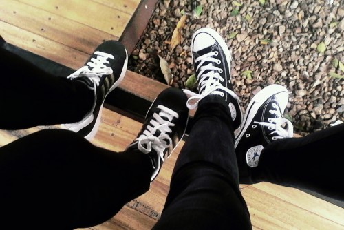 samara-cruz:  #twins #converse #adidas