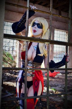 cosplayandgeekstuff:    Brynhild Cosplay (Brazil) as Harley Quinn.Photos by:  RafaConte Artwork  