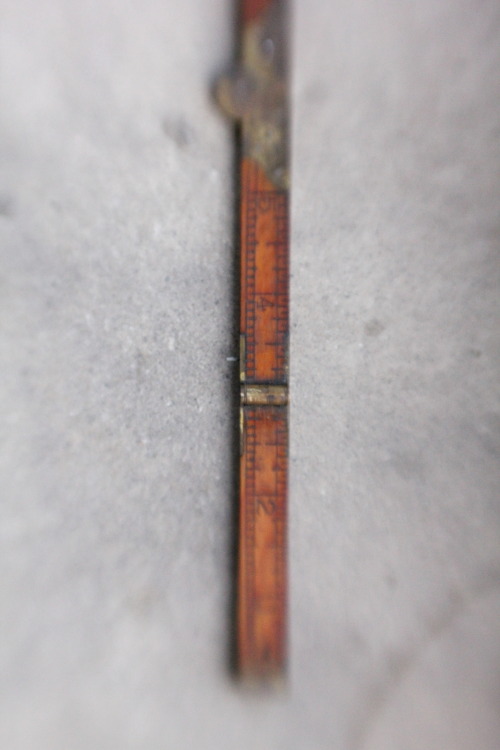 New items at Mountain Man Trading!  1920&rsquo;s Carpenter&rsquo;s Boxwood and Brass Caliper Ruler b