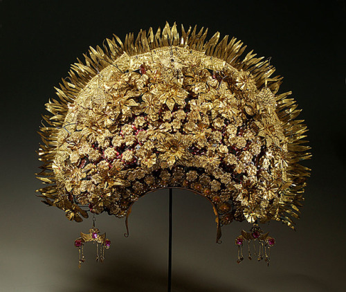 Suntiang crowns for Minangkabau brides can weigh up to 3 pounds.1. Mid-20th-century, Sumatra, Indone