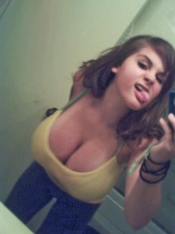 bustychicks2:  Huge tits on this teen