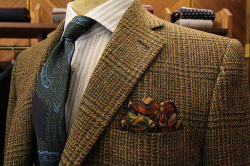 alice-quinn-at-oxford:drakes-diary:Glencheck TweedSky and White Stripe Semi CutawayHandrolled 30oz R