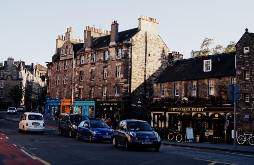 The colourful and exciting streets of Edinburgh