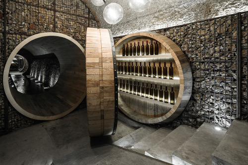 Yu Geng Shan Private Cellar - Shanghai GodolphinSet in an old bunker beneath a former British Consul