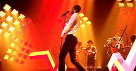 lafritebelge:   racine carrée live songs ➛ ave cesaria   Ave Cesaria, chapeau