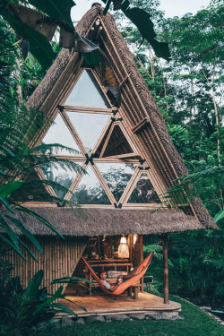 livingpursuit:  Eco Bamboo Home in Bali Indonesia
