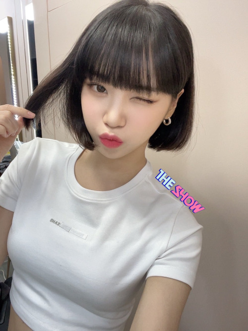 ChaeWon (Le Sserafim) - MTV The Show Selca 