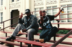 90shiphopraprnb:  E-40 and 2Pac 