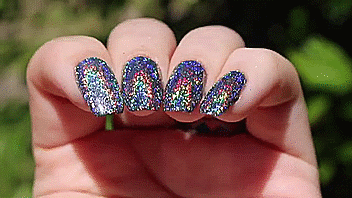 nailpornography:Holographic Flakies