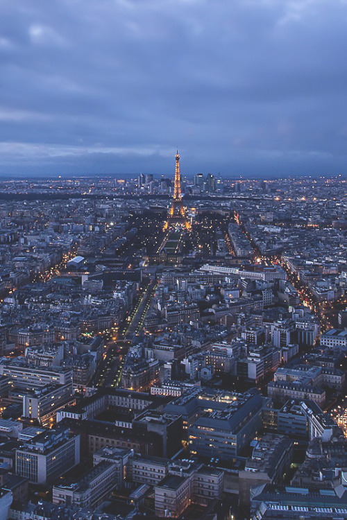 ikwt:  A view on Paris (Deniz Uygun) | ikwt  #Paris ❤️