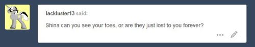 thestripedwurf:  Well!….she cant see her feet standing straight up.   