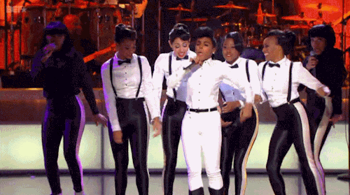 electric57821: BET Honors: Janelle Monáe (2014) The singer strikes gold with an amazing perfo