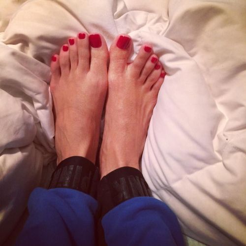 Porn photo Toes are classic red… #footfetishnation