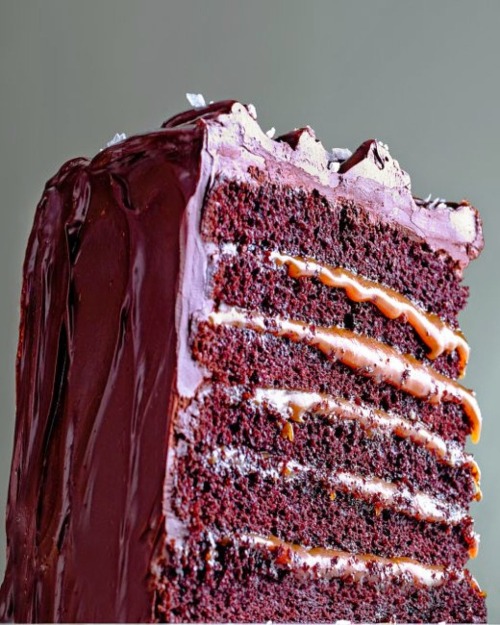 sweetoothgirl:Salted-Caramel Six-Layer Chocolate Cake