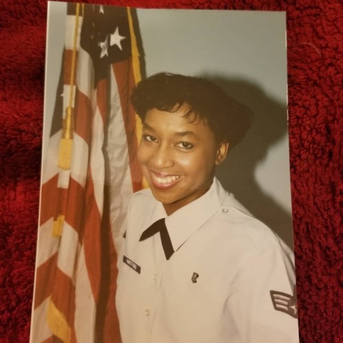 Blast from the past, me when I was in the Air Force.  #me#selfie#usairforce#military#militarywomen#m