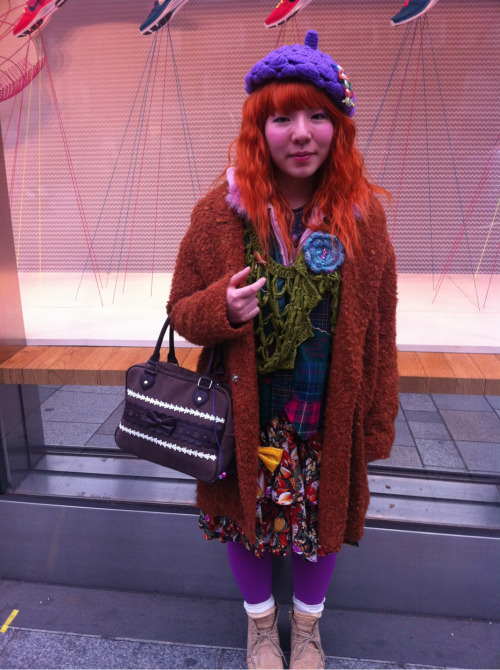 yellowglowstick: Harajuku girl, she was nice enough to let this complete stranger/foreigner take her