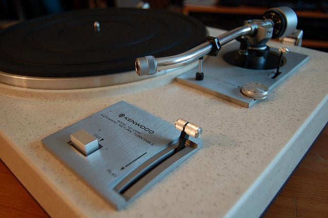 technblog:  Kenwood_KD2055 