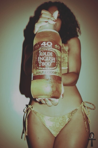 worldsbaddest:  grandeffex:  Ice cold Olde E!  0___0world’s baddest females here 
