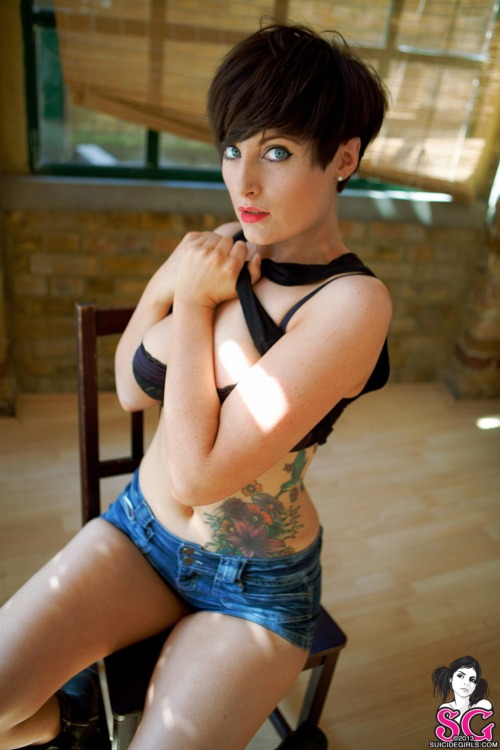 sglovexxx:  SG Hopeful Adenah in London Fire
