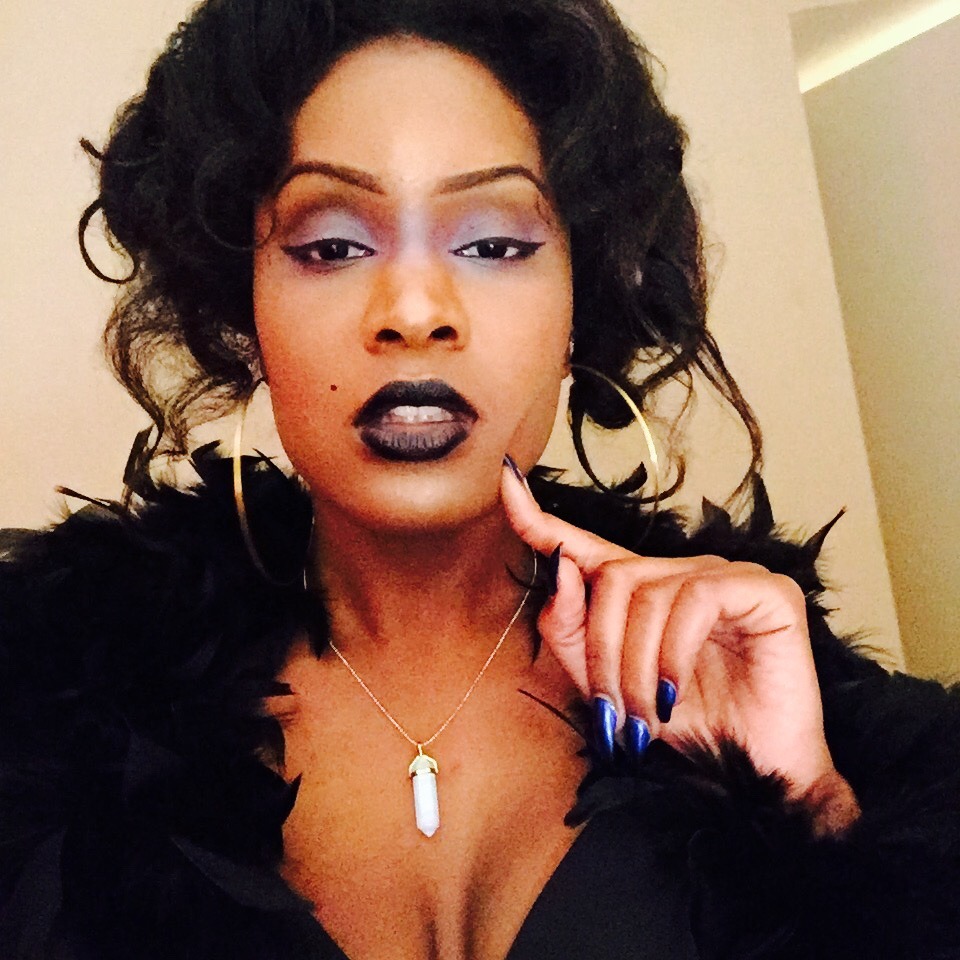 flyandfamousblackgirls:  femburton:  🎃 Nah playa, I don’t suck spooky dick for