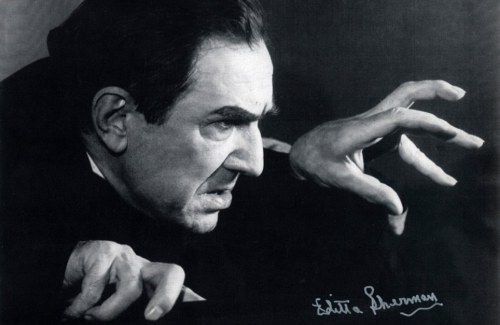 ’When I photographed an actor like Raymond Massey, or a poet like Carl Sandburg, or a conductor like