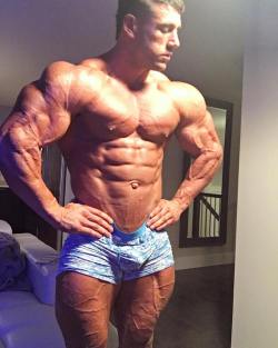 twofishworld:  alphamusclehunks:  misterunivers:monsieur johnny doull Sexy, large and in charge. Alpha Muscle Hunks.http://alphamusclehunks.tumblr.com/archive  🔥🔥🔥Thanks to all of my 64787 followers !!!