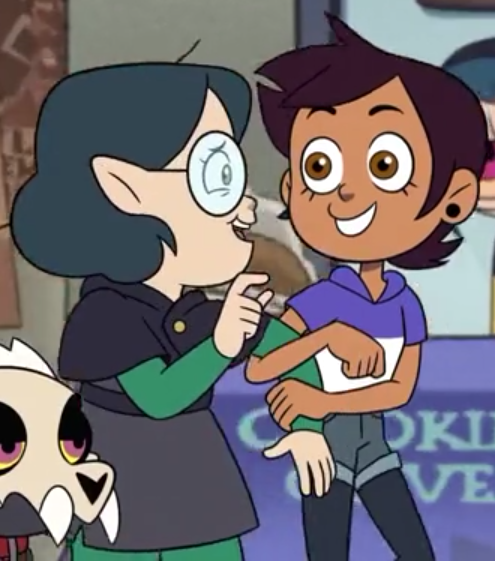 Luz & Willow Just Being So Close And Precious.