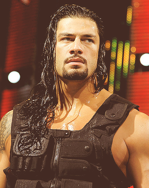 wrestling-is-amazing:  HAPPY BIRTHDAY ROMAN REIGNS!<3