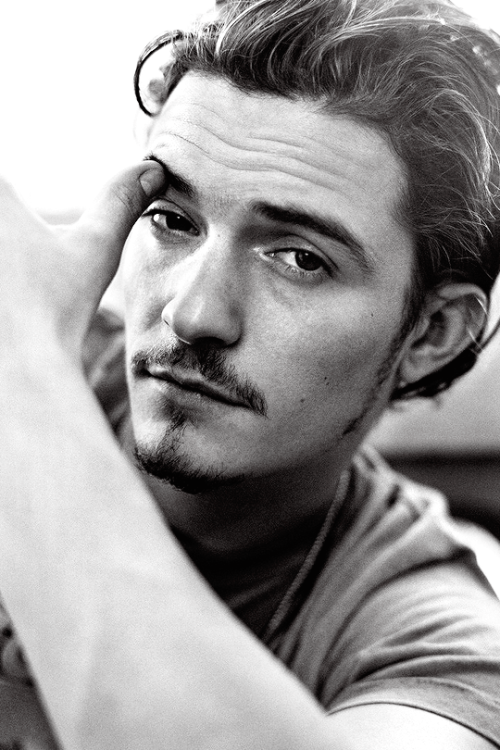 litttleknife:Random Orlando Bloom Edits