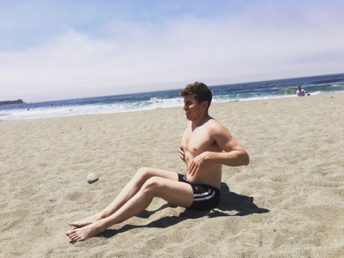 itsliketendollars: Attempted to be cute at the beach today
