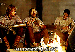 almaszahraghorilovesdollopheads:Awwwww even though gwaine is such a silly Arthur can’t laugh cos he’
