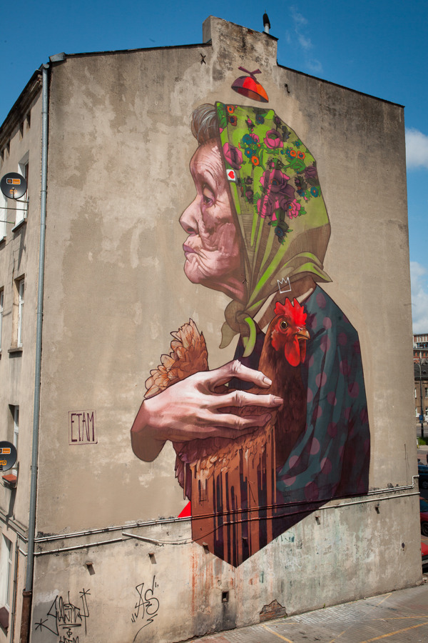 artmonia:  Street Art by Etam Cru Lodz, Poland based street artists Bezt and Sainer