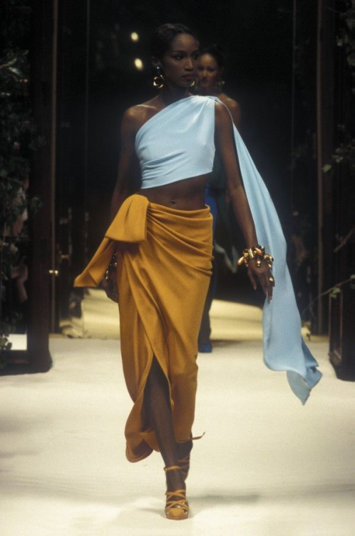 theoriginalsupermodels:  Givenchy - Spring 1993 Couture