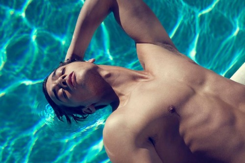 rawbeautyexpress:   Scott Gardner By Jim Tanner! http://rawbeautyexpress.tumblr.com/    