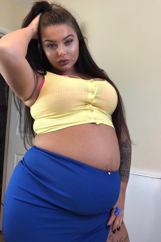 chubbyluvin127:  Goddess Shar 💋❤️😘😍 porn pictures