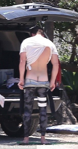 malecelebbuttlover:  Liam Hemsworth Australian actor 