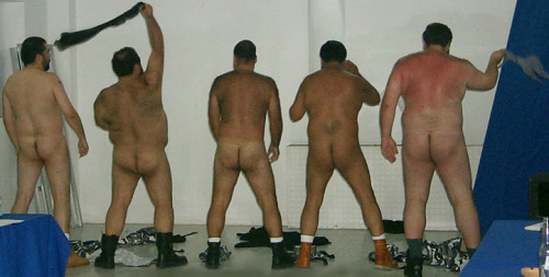 fhabhotdamncobs: stockymaturemales: Thanks Full Monty for what you did!  W♂♂F     (WARNING