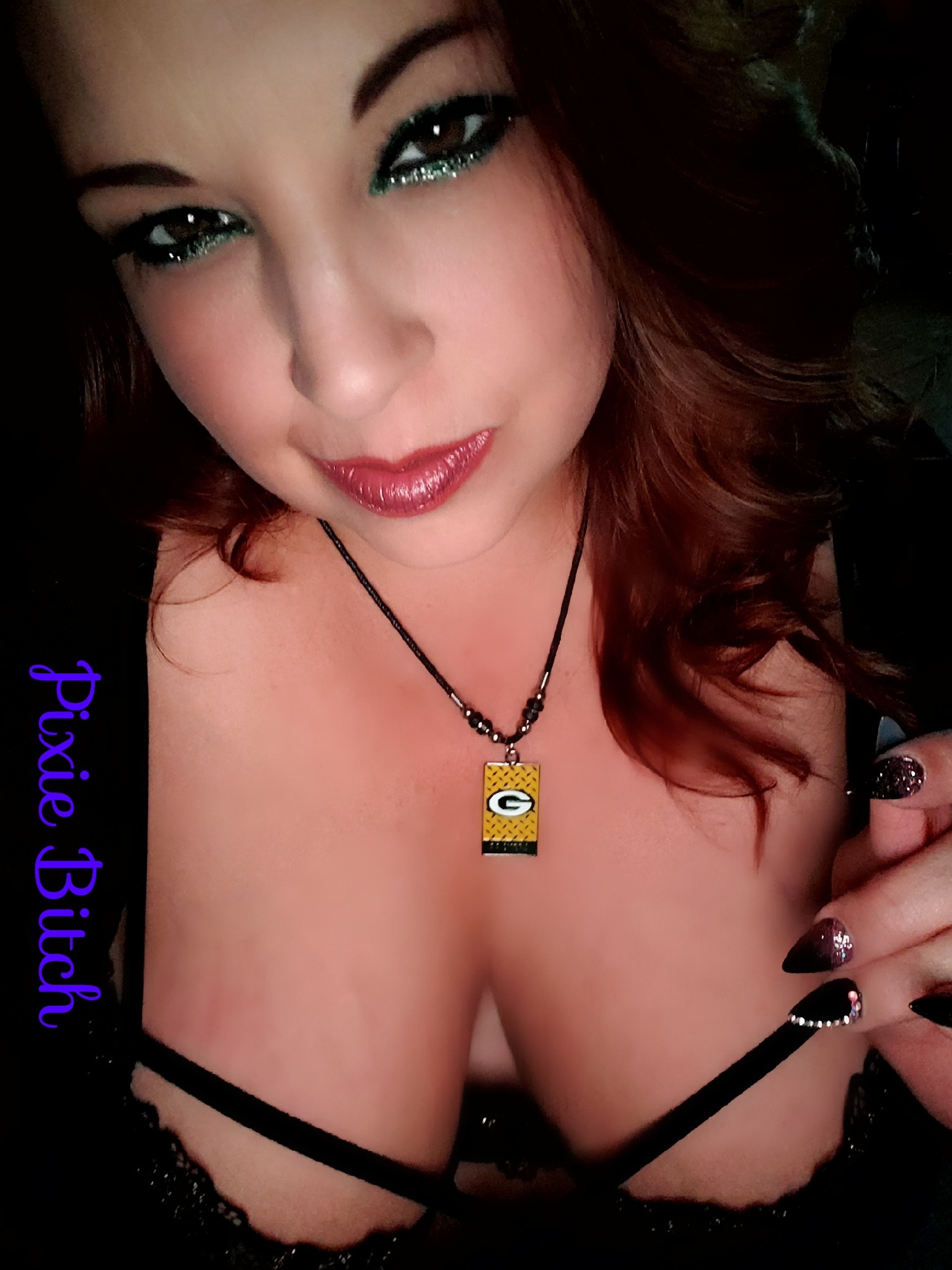 pixie-bitch75-deactivated202209:What a game yesterday🏈🧀🏈&hellip; Am