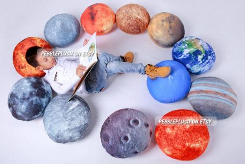 These Planet Pillows Are Made To Look Like The Planets Of Our Solar System Along With The Sun And The
