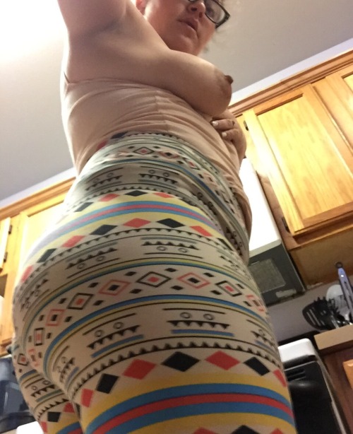 chubby-colombian-wifey:  bestamat:  chubby-colombian-wifey: allaroundbooty:   chubby-colombian-wifey:  Some selfies for the blog  while I make breakfast lol happy Saturday 😻😻😻😻🍆🍆🍑😝 -Wifey  Phatty Azz mmm #reblogking   🍑🍑🍑🍑🍑👌👌👌
